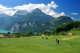 Green 8 Golf Club Axenstein