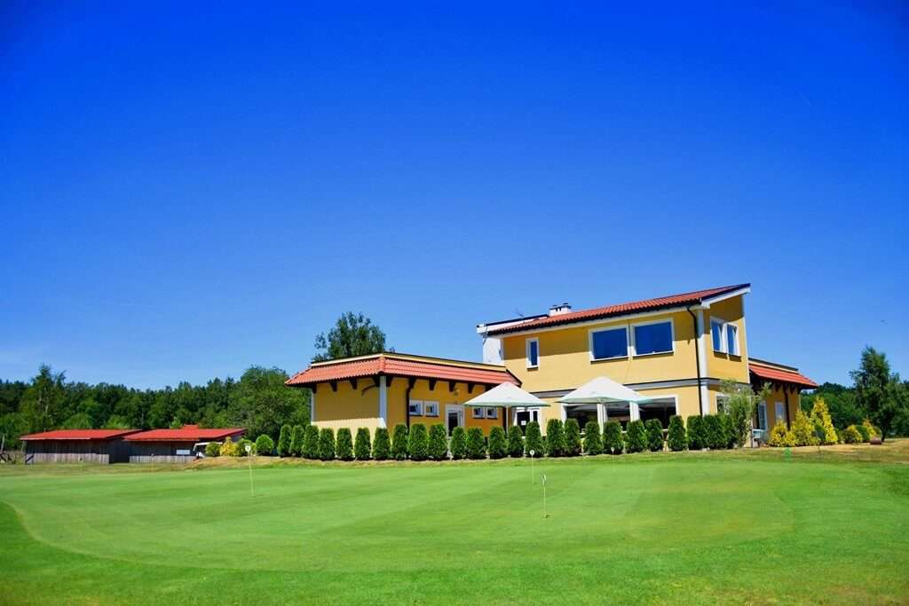 Kamien Golf Club - Club house