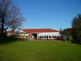 Oaks Sports Centre Golf Club