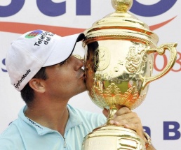 Aguilar überrascht in Jakarta