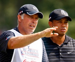 Caddie Steve Williams (l.) und Tiger Woods Caddie hält Tiger Woods die Treue