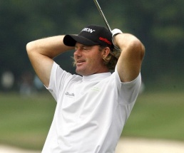 Golfprofi Alexander Cejka Cejka und Woods glanzlos zum Minimalziel