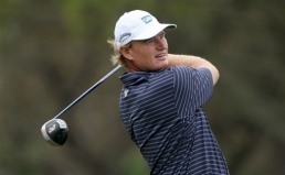Els clings to lead as storms stop Arnold Palmer play