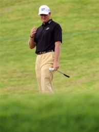 Els, 39, said on his website he was feeling upbeat about this week's Dunlop Phoenix tournament Els upbeat ahead of Japan's Dunlop Phoenix golf