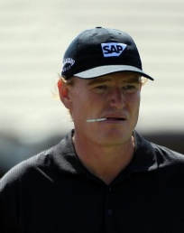 Els wades in among the leaders at Bay Hill