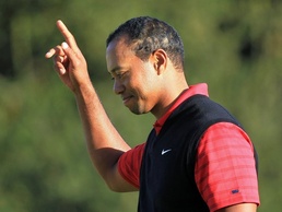 Golfprofi Woods macht Satz auf Rang 21