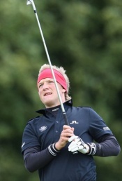 Hot putting takes South African into Dunhill lead