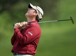 Points made several par saves, then nabbed an eagle and a birdie in the final four holes Imada, Points share halfway lead at Torrey Pines golf