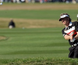 Bernhard Langer liegt nach dem ersten Tag in Führung Langer feiert auf Hawaii gelungenen Saisonstart