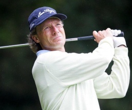 Kämpft sich durch: Bernhard Langer Langer macht trotz Verletzung weiter