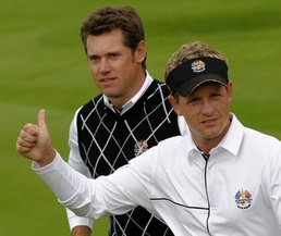 Magical Europe seize lead at rain-hit Ryder Cup