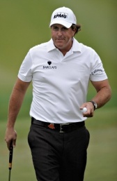Mickelson holds off Els to win HSBC Golf Champions