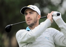 Ogilvy breaks home duck to win Australian PGA golf title