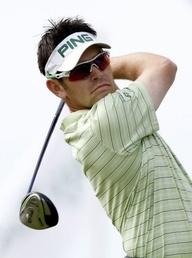 Oosthuizen stalks Choi, Johnson, eyes historic win