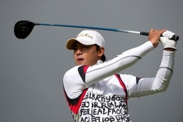 Park shot six birdies and an eagle in a seven-under-par second round of 65 Park edges clear at SK Telecom Open golf