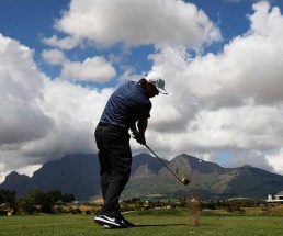 Pablo Martin in Südafrika Spanier Martin in Südafrika zur Halbzeit vorne