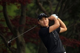 Kim Hui-soo of South Korea Teen Kim Hui-Soo takes Maekyung Open lead