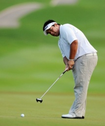 Thailand's Kiradech takes lead at Malaysian Open