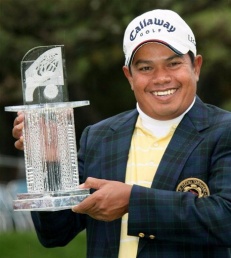 Thailand's Prayad wins Dunlop Phoenix title