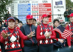 USA players celebrate their victory against Europe during the Solheim Cup USA dominate singles to retain Solheim Cup