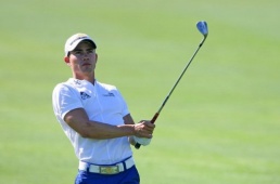Villegas shoots sizzling 62 for Phoenix lead