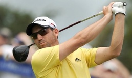 Woods struggles to stay in touch at Australian Masters
