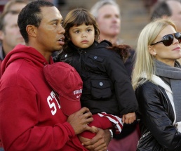Unbeliebt nach Seitensprung: Tiger Woods (l.) mit Ehefrau Elin Nordegren Woods verliert nach Seitensprüngen an Beliebtheit