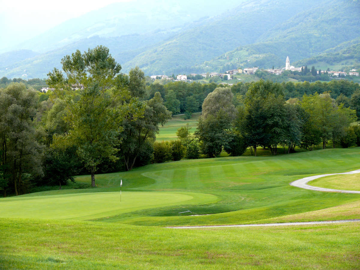 HOLE 1 GREEN COURSE