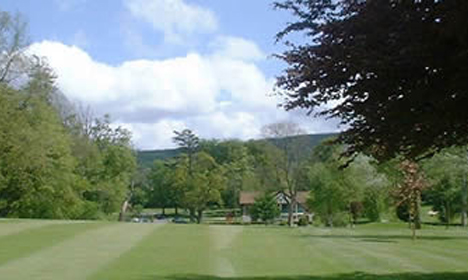 18th hole with view to the clubhouse