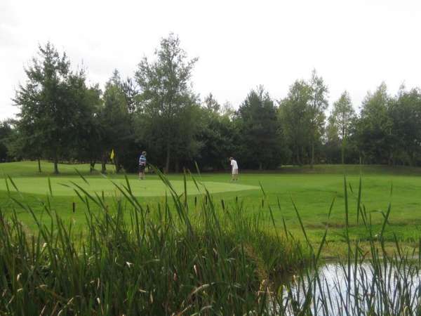 Cambridge Lakes Golf Course
