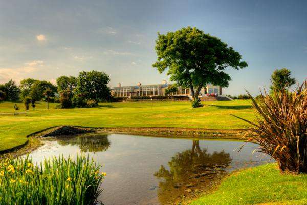 Charlesland Golf And Country Hotel