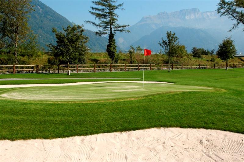 Company Golf & Lodge