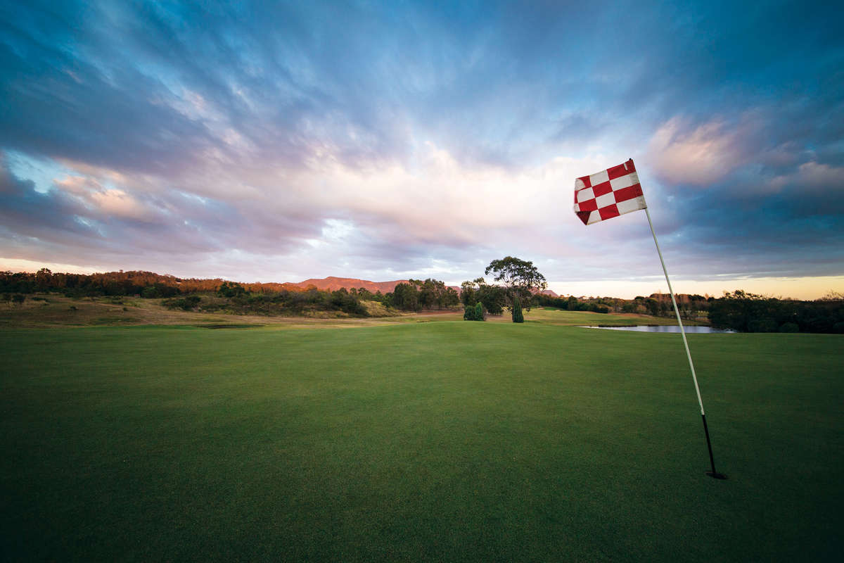 Cypress Lakes Golf & Country Club