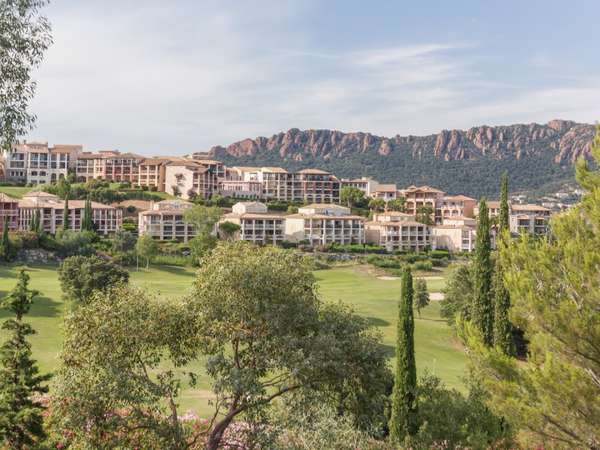 GOLF CAP ESTEREL Agay