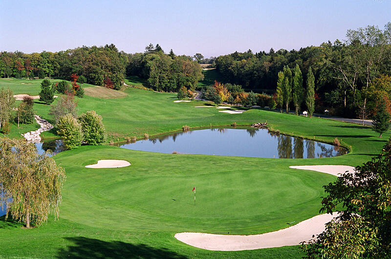 Golf & Country Club de Maison Blanche, Echenevex, France - Albr…
