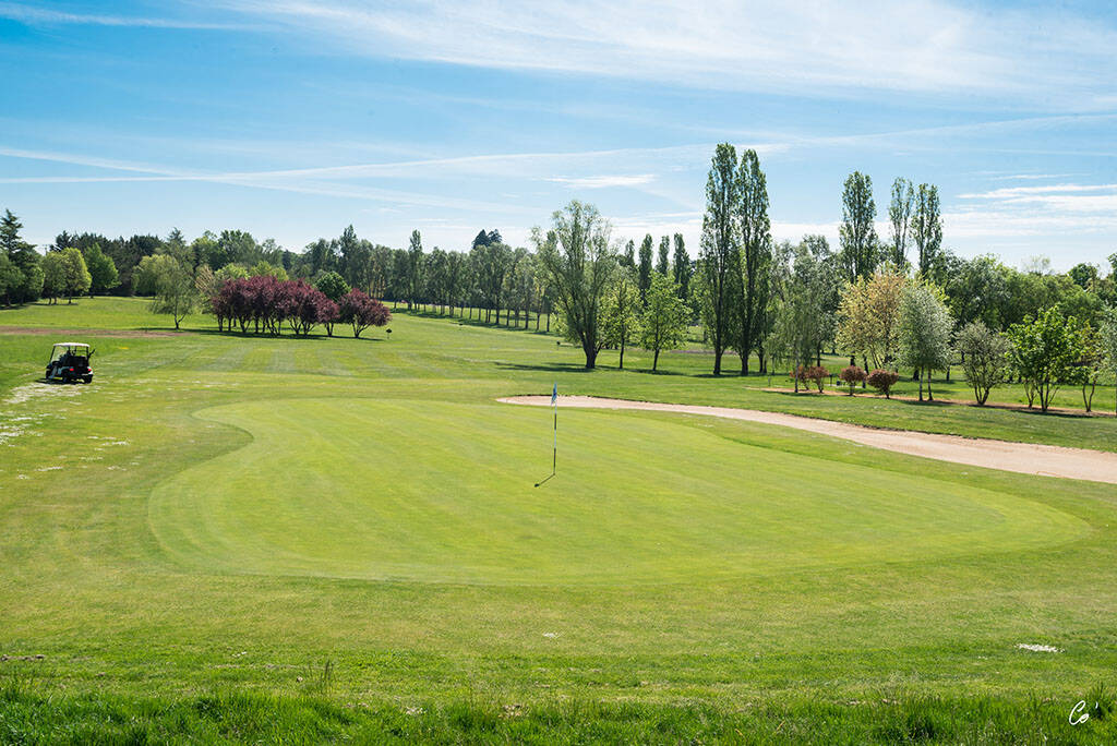 Golf la Commanderie, Crottet, Frankreich - Albrecht Golf Führer