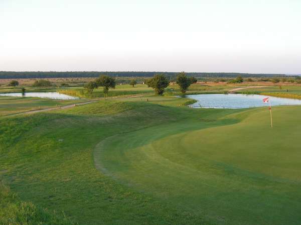 Golf Resort Paradise