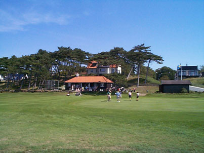 Clubhouse and 9thgreen