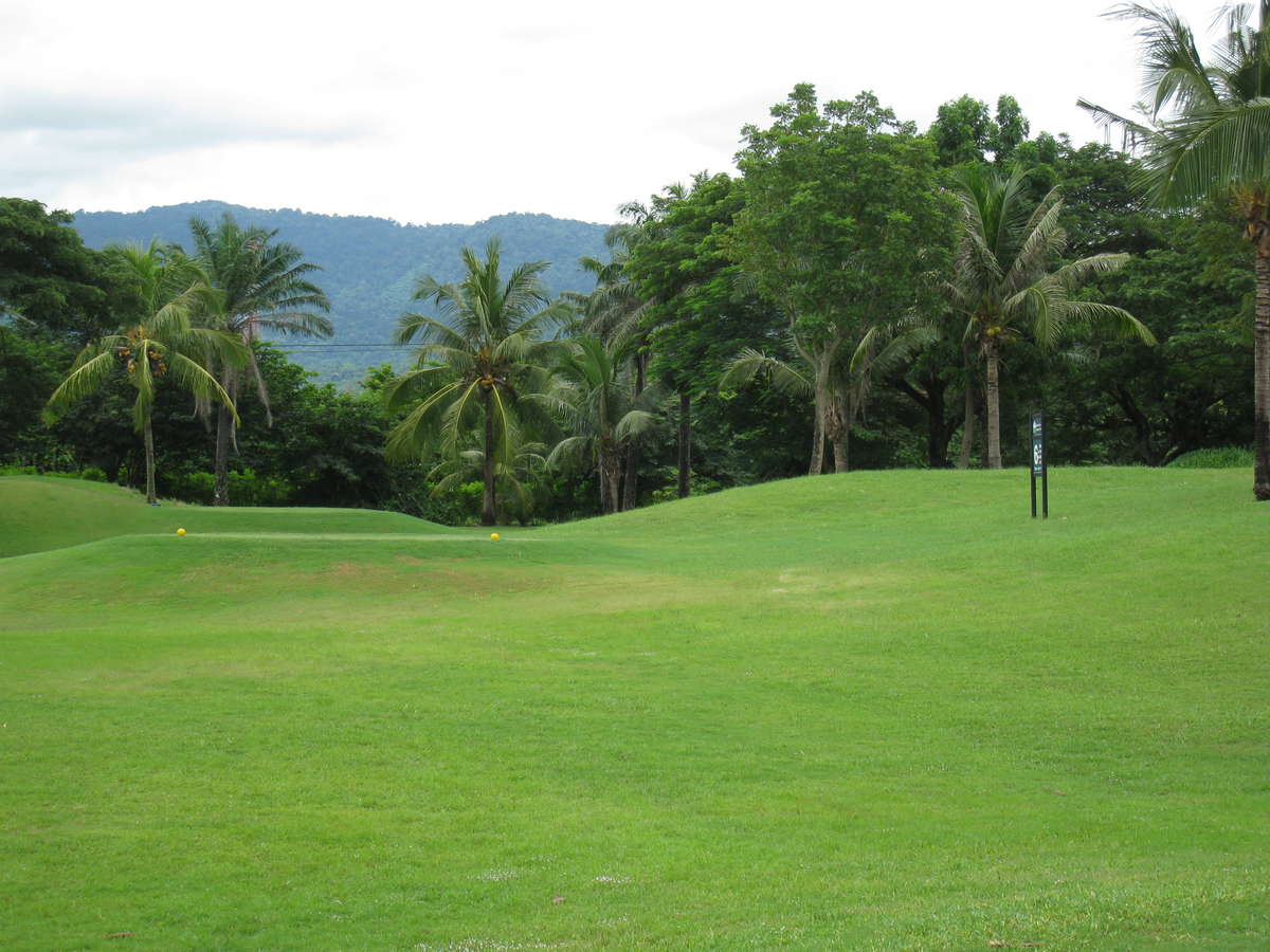 Khao Kheow Country Club