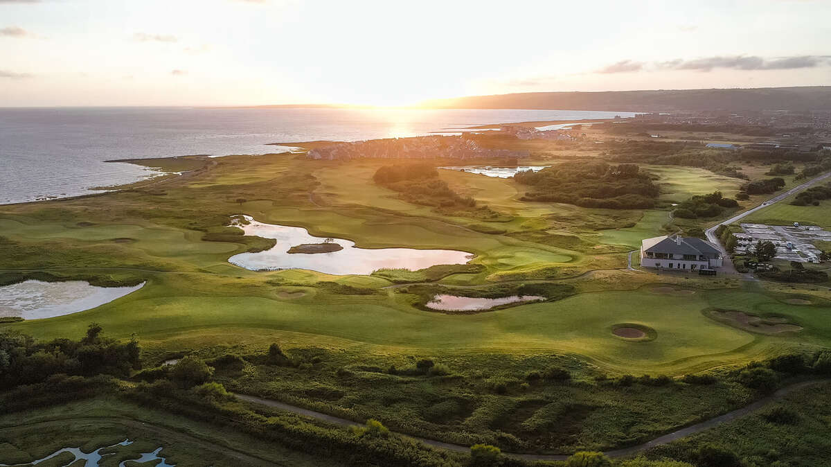 Machynys Peninsula Golf & Country Club