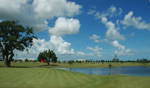 Millennium Lakes Golf & Country Club