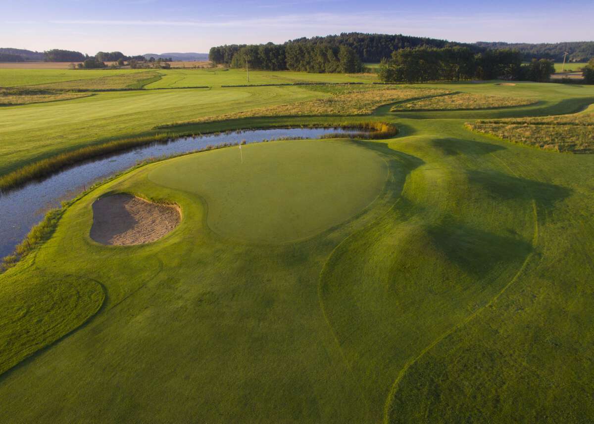 Myra Golf