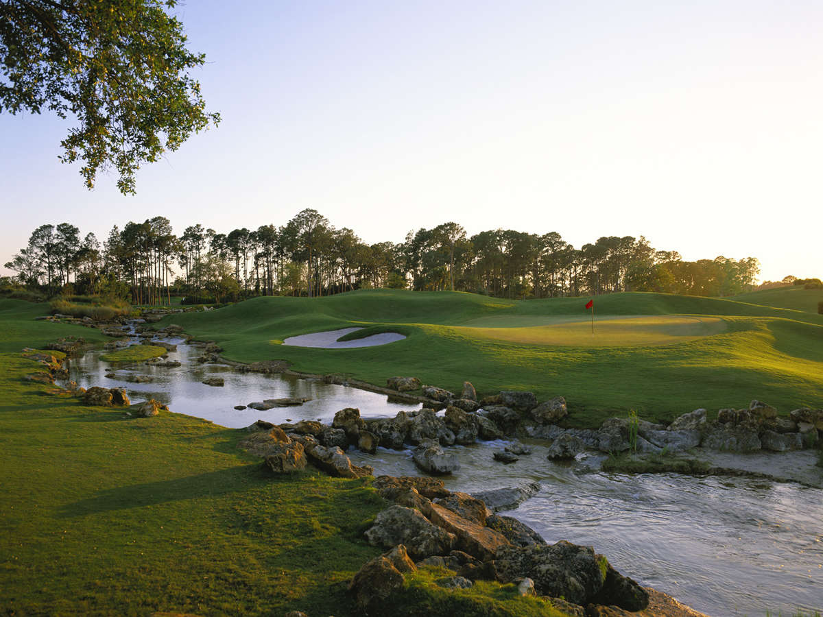 Naples Grande Golf Club