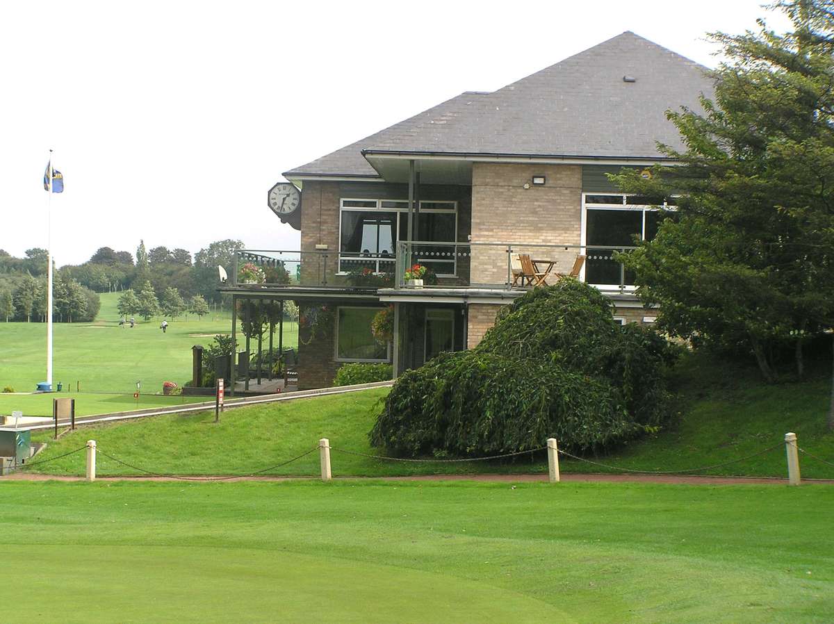 Pike Hills Golf Club - Clubhouse and 1st Tee