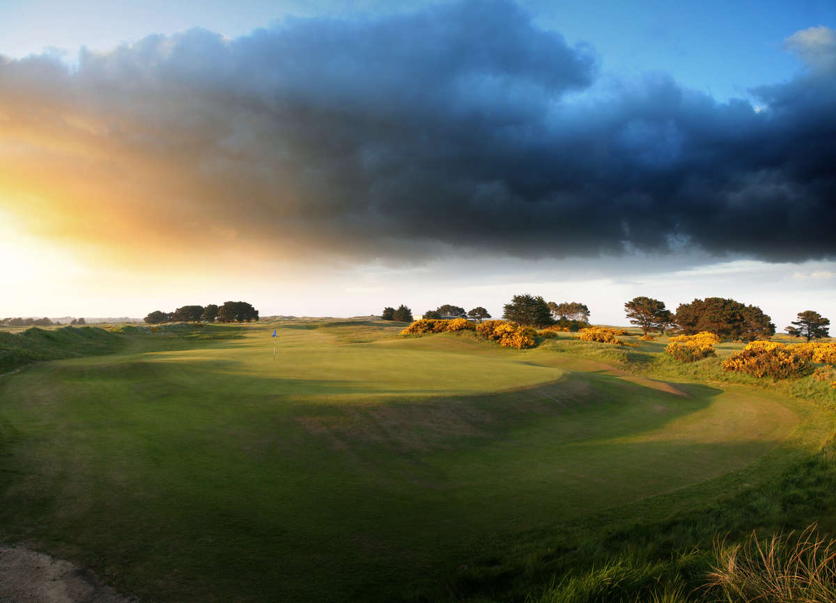 18th Hole - Panoramic View