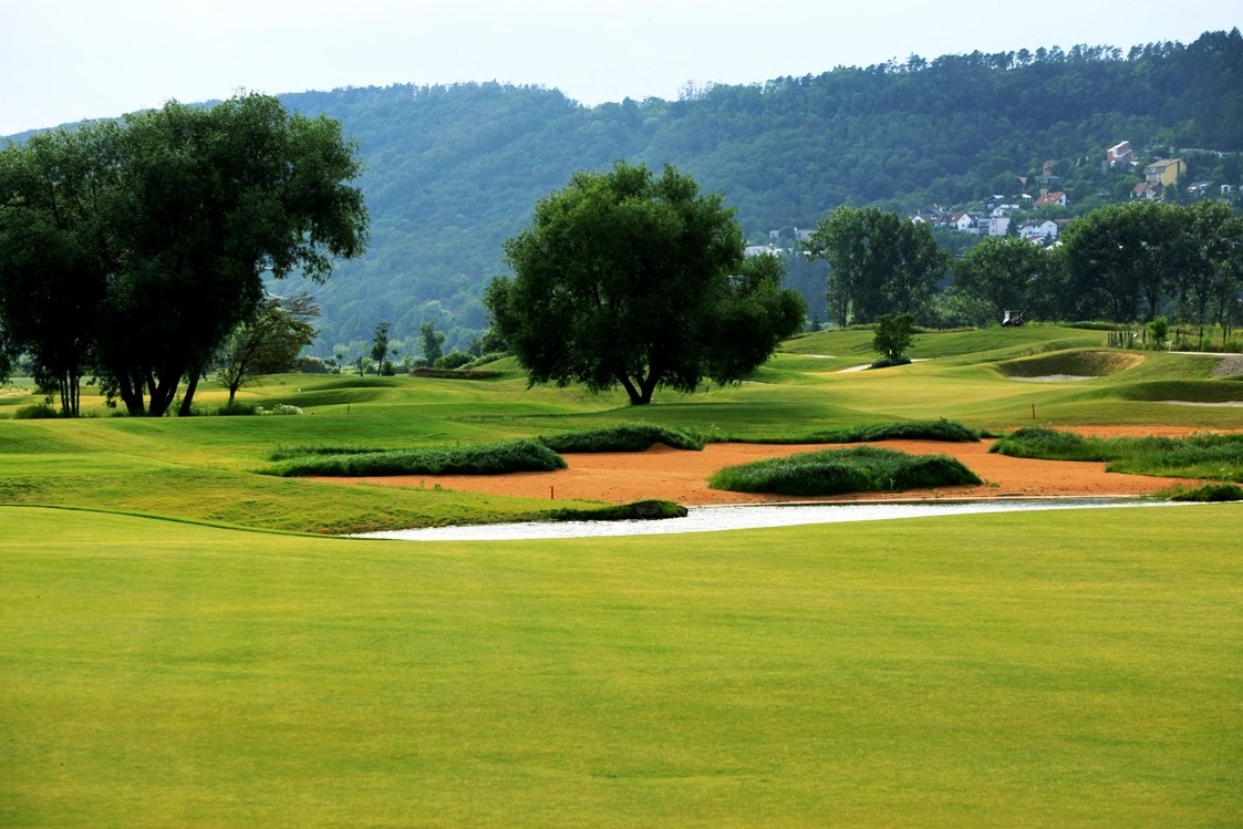 Prague City Golf Zbraslav