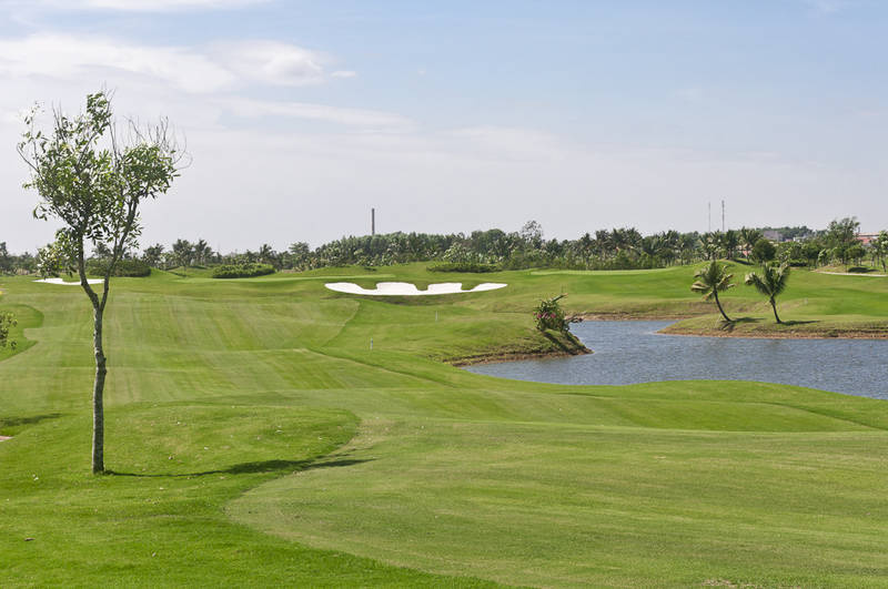 Royal Island Golf & Villas