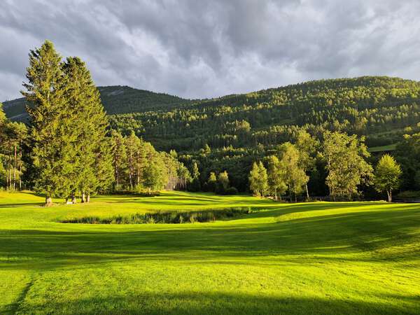 Sandane Golfklubb