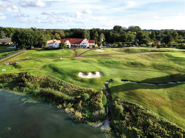 Simon's Golf Club