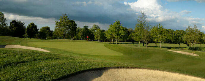 Singing Hills Golf Centre